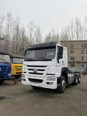 Op zwaar werk berekende Gebruikte de Tractorvrachtwagen van Sinotruck Howo met Weichai-Motor371hp Nieuwe Verf