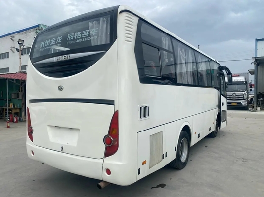 Gebruikte Passagiersbus 30 Zetels die Motor 2+2 Zetelslay-out AC Gebruikte Hogere KLQ6755 verzegelen van Vensteryuchai
