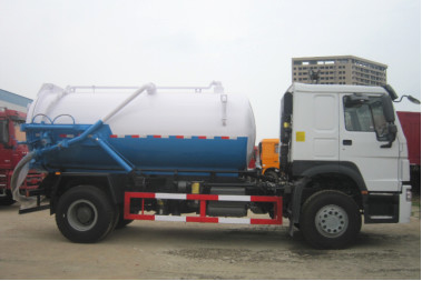 Gebruikte van de de Tankercapaciteit 4×2 van Afvalwatervrachtwagens 10m ³ de Aandrijvingswijze 11 Ton de Gloednieuwe van de Rioleringszuiging Vrachtwagen