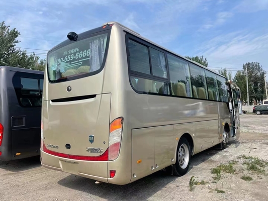 Oude bus 35 zitplaatsen Yutong ZK6808 bagagerek Handgeschakelde transmissie met A/C