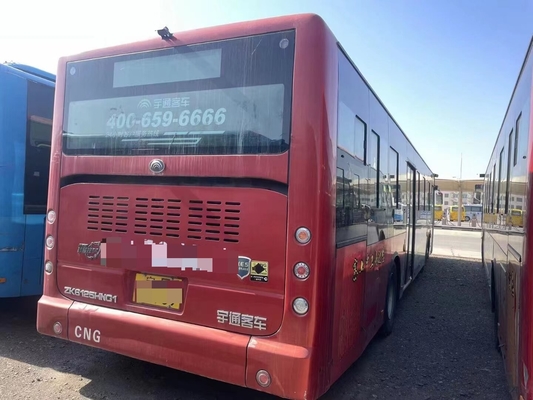 49 zitplaatsen Gebruikte stadsbus 100 passagiers Yutong Zk6125 Cng Motor Dubbele deuren