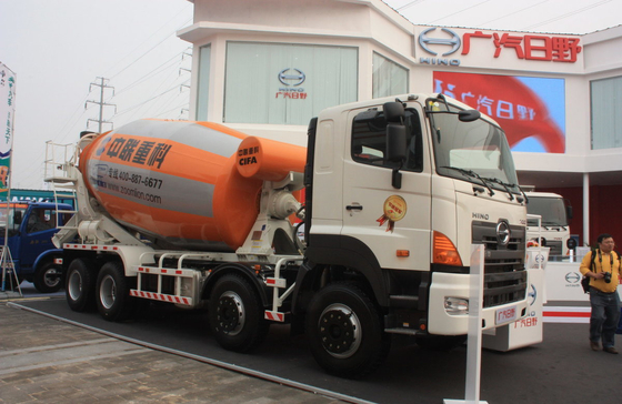 Trucks Betonmixer 350 pk Zoomlion Tanker 8*4 Hino Mixing Euro 3 Gebruik in Afrika
