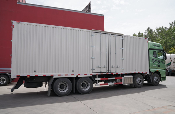 12 wielen vrachtwagen 8×4 dieselmotor 560 pk FAW vrachtwagen busbus 20 ton capaciteit