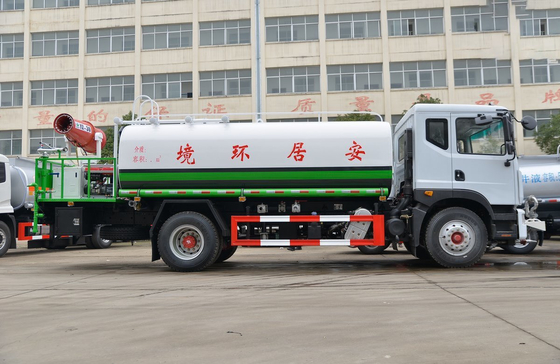Straat sprinkler truck Dongfeng 4×2 water tank met atomizer kanon 230hp Cummins motor