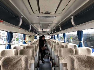 2014 Jaar Gebruikte Yutong-Bussen 61 Zetels Één Laag en de Helft met Heldere Kleur
