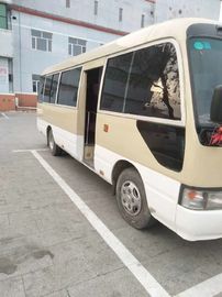 De gebruikte 23 Seater Bus van de de Onderlegger voor glazen1hz Dieselmotor van Busjapan Toyota LHD