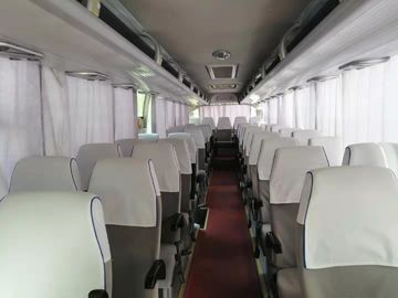 Witte Kleur Gebruikte Yutong-Bussen 47 de Diesel van het Zetels 2013 Jaar Bus Goede Voorwaarde van Yutong