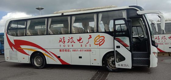De 2015 Jaardiesel 168kw Kinglong XMQ6898 gebruikte Bus Bus 39/45 Zetels van de Zetelsluxe