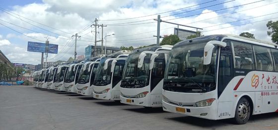 De 2015 Jaardiesel 168kw Kinglong XMQ6898 gebruikte Bus Bus 39/45 Zetels van de Zetelsluxe