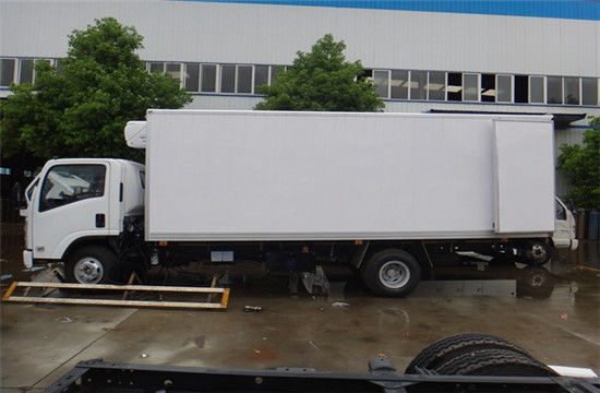 2790mm Diesel 98km/h isoleerde Gekoeld Vrachtwagen multi-Model