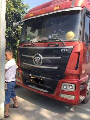 Gebruikte van de de Vrachtwagen430hp Aanhangwagen van China Foton AumanTractor Tractor 50 de Tweede Hand van het Ton6x4 Jaar 2015