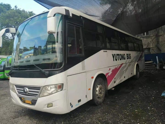Gebruikte Yutong-Bus Zk6112d 54 Zetels Front Engine Bus Steel Chassis YC. 177kw gebruikte Reisbus