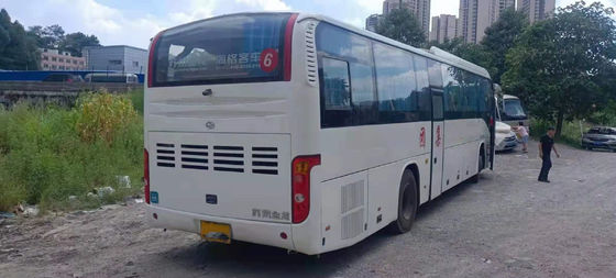 De gebruikte Bus Bus Model KLQ6129 gebruikte Hogere Bus 53 van de Bus Dubbele Deuren van de Zetels de Goede Passagier van het Staalchassis Lage Kilometer