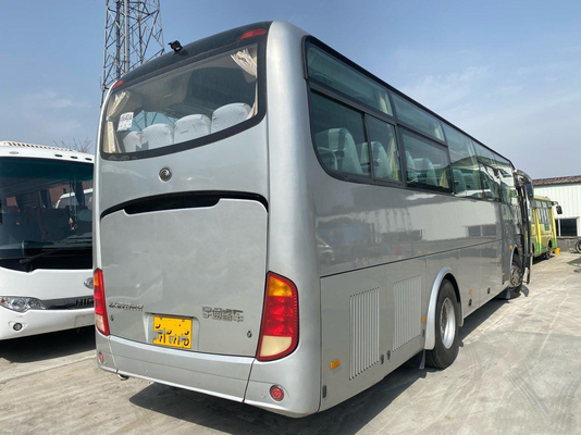 Van de Aandrijvingsbussen 49seats Tweede van Yutongbussen ZK6107 de Rechtse van de de Handaandrijving Bus Airbag Chassis