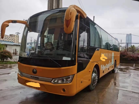 RHD/LHD gebruikte Bus Yutong 60seats 2+3layout Twee Motor van Deuren de Achteryuchai