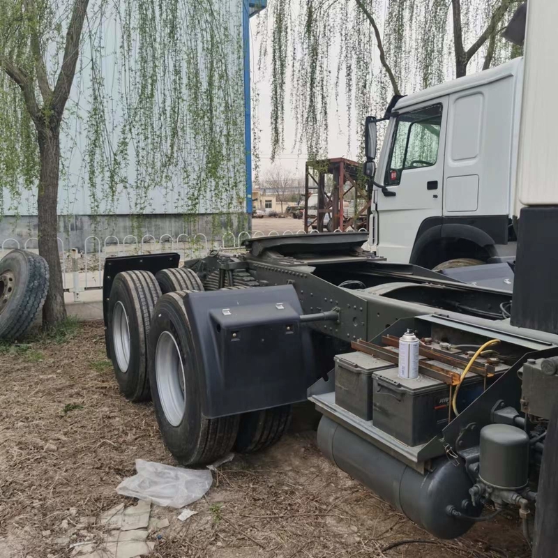 Op zwaar werk berekende Gebruikte de Tractorvrachtwagen van Sinotruck van de 10 Wielen Tweede Hand Howo met Weichai-Motor