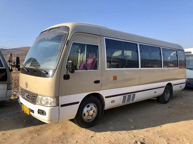 26 Zetels Gebruikte TOYOTA-Onderlegger voor glazen Mini Bus Passenger Tourism Bus met Elektrische Deur