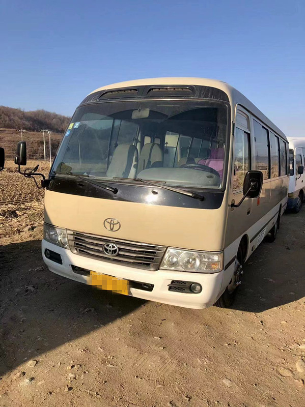 26 Zetels Gebruikte TOYOTA-Onderlegger voor glazen Mini Bus Passenger Tourism Bus met Elektrische Deur