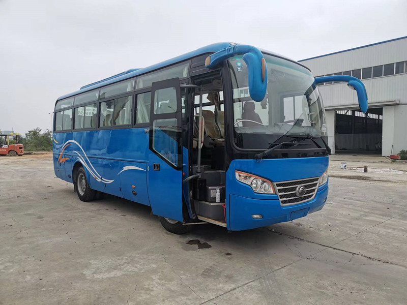37 Zetels Gebruikte Yutong-Buszk6842d Front Engine Coach RHD Leiding voor Vervoer