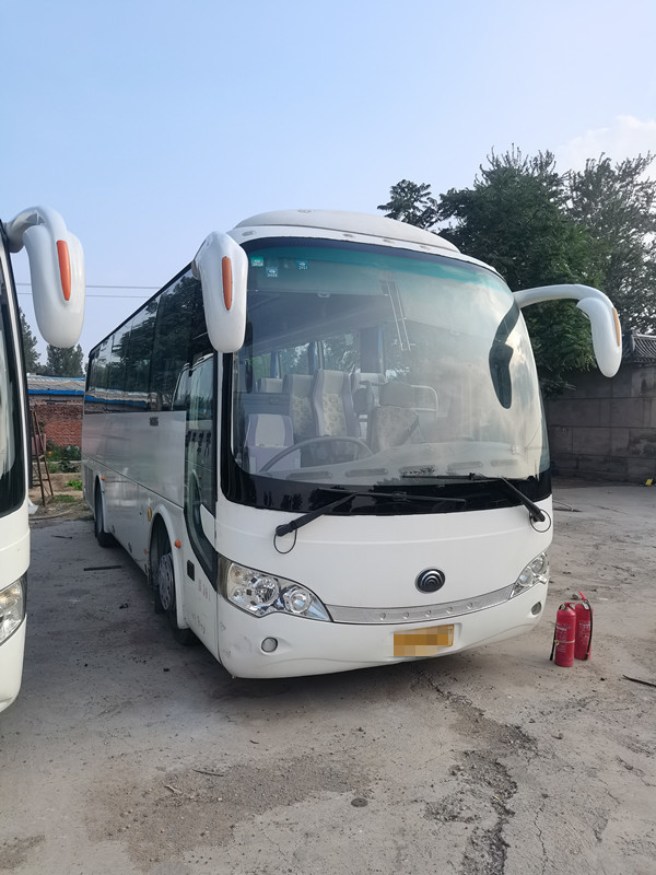 Bus van 39 Zetels de ZK6908 Gebruikte Yutong voor de Dieselmotoren van de Vervoersleiding LHD