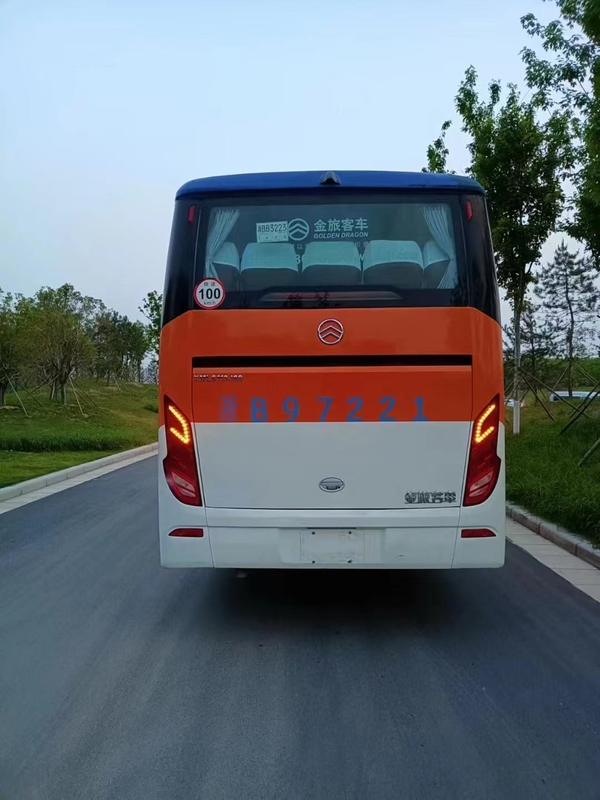 51 gebruikte de Achtermotor van zetelsrhd Bus Buses Golden Dragon XML6113 Twee Deureneuro IV