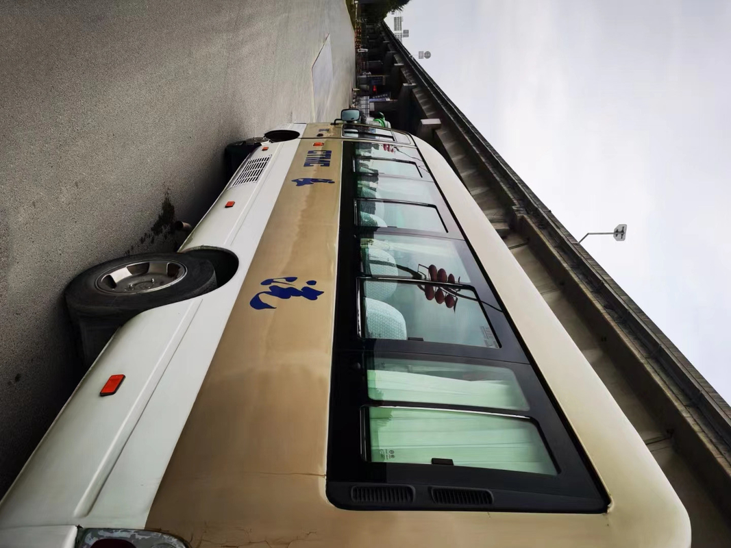22seats de gouden Dragon Used Coaster Bus Mini-Dieselmotor van BusYuchai 90kw 2015-2017