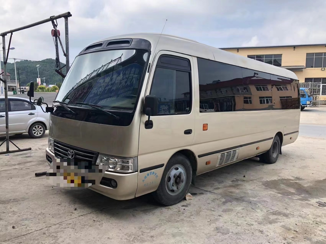 Verlaten de Passagiersdeur 23 van Toyota Mini Used Coaster Bus With Zetels1hz Dieselmotor