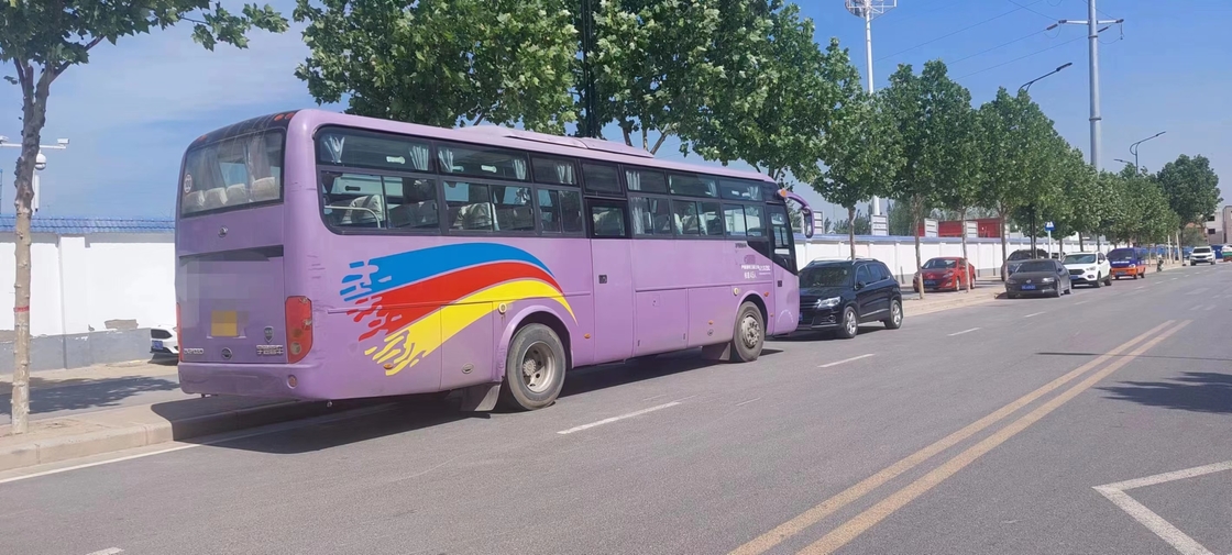 2014 Jaar 45 de Zetels Gebruikte Yutong-Diesel van Bus Front Engine Two Door LHD van de Bussenzk6102d Bus