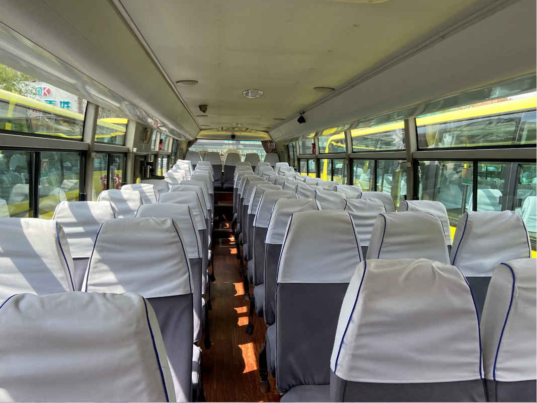 RHD/LHD Beide Beschikbare Gebruikte Yutong-Bussen 3+2 zet Lay-outdiesel 60 Zetelsyutong Bus