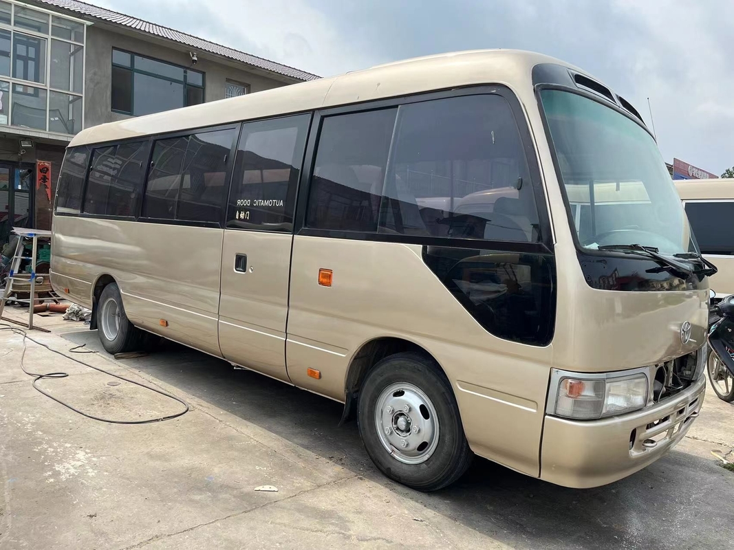 2013 Jaar 23 Zetels Gebruikte Toyota-Onderlegger voor glazenbus met 1Hz-Dieselmotor Nieuwe Verf