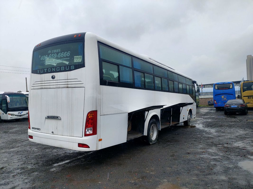 De rechtse Aandrijving Yutong gebruikte van de Cabinesilding van de Buszk6112d het Grote Bagage Venster 2+2layout 53seats