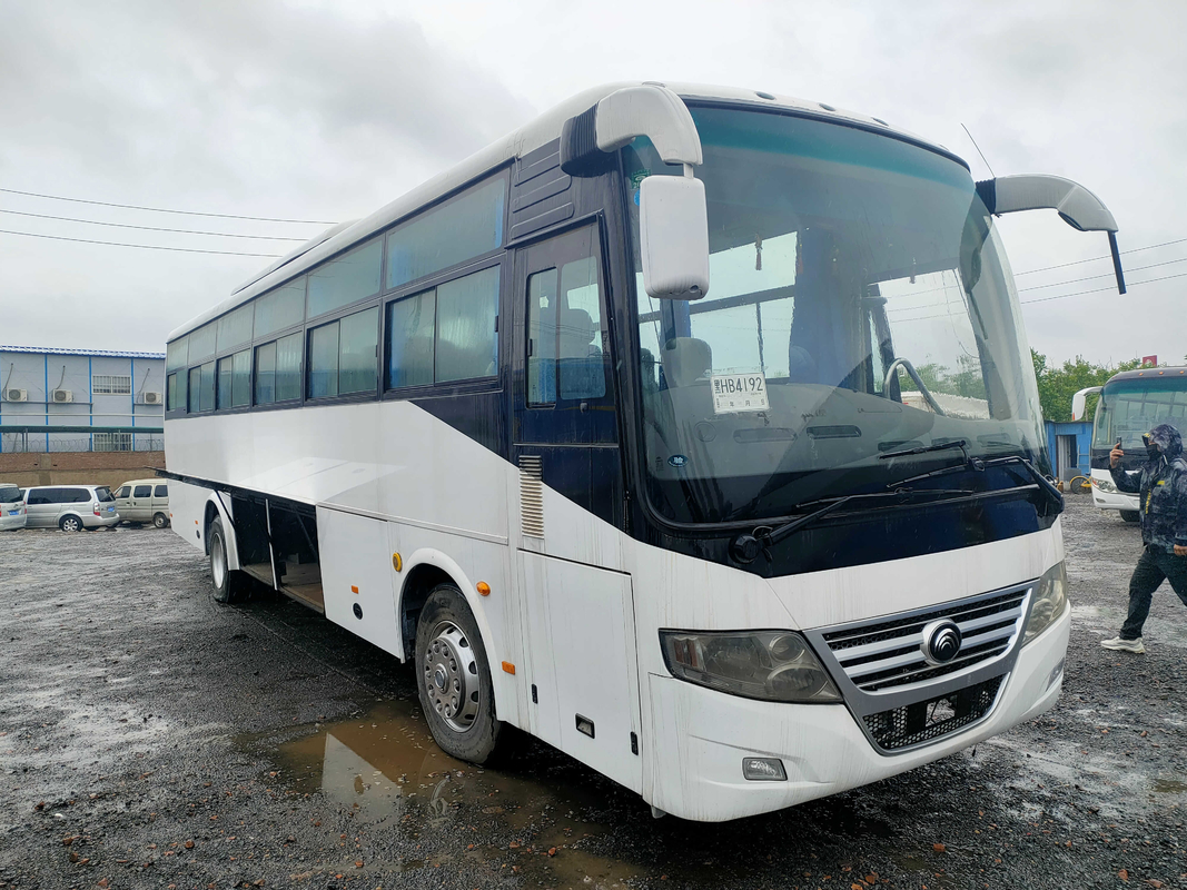 De rechtse Aandrijving Yutong gebruikte van de Cabinesilding van de Buszk6112d het Grote Bagage Venster 2+2layout 53seats