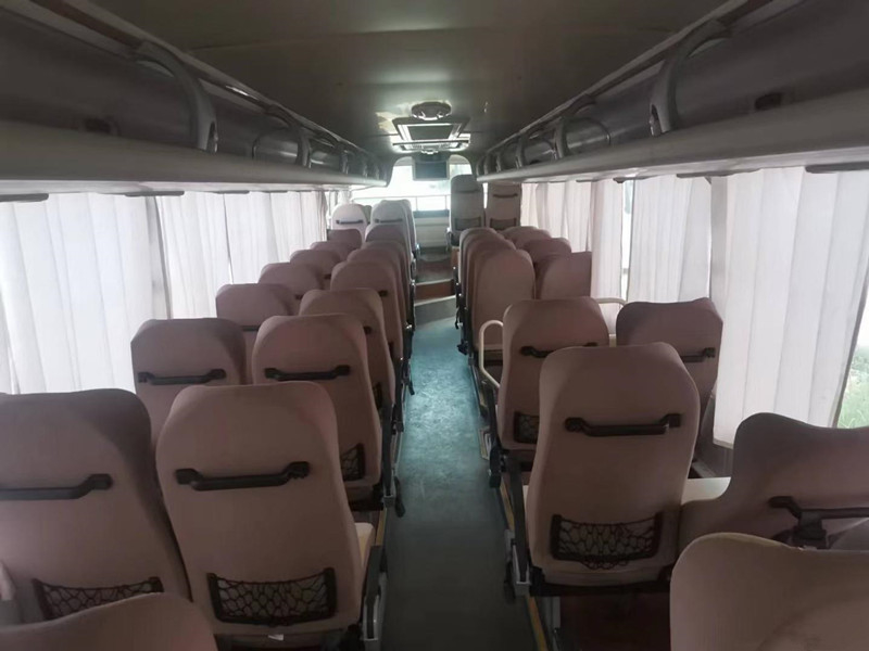 2013 Jaar 47 Bussen van Zetels de Zk6118 Gebruikte Yutong met Airconditioner Dubbele Deur Geen Ongeval