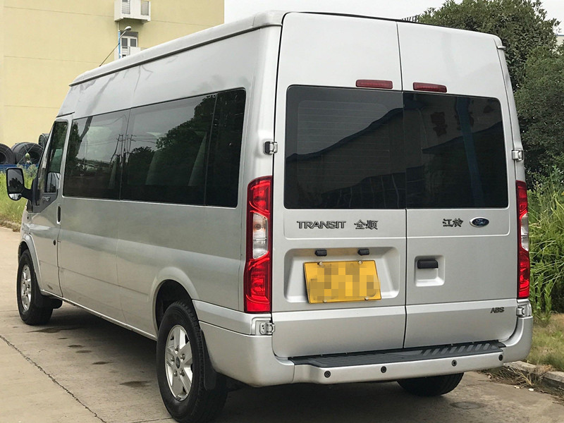 2015 Jaar 15 Zetels Gebruikte Ford Buses Mini Bus Diesel-Motor met Luxe Seat