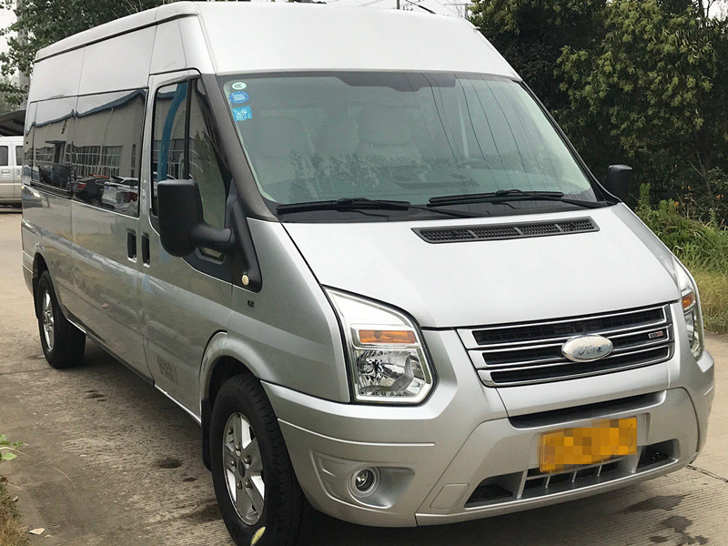 2015 Jaar 15 Zetels Gebruikte Ford Buses Mini Bus Diesel-Motor met Luxe Seat