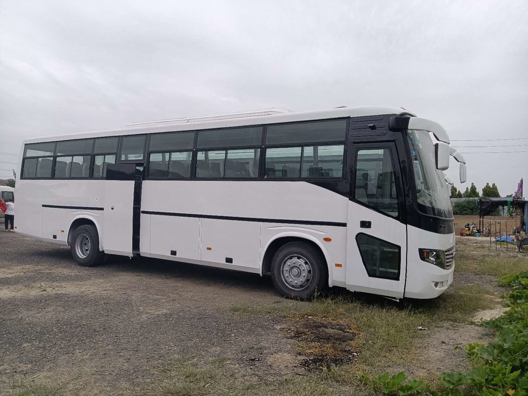 De rechtse Bus Zk6116d F11 van Aandrijvingsyutong gebruikte het Venster van de Deurensilding van Front Engine Bus 53seats Twee
