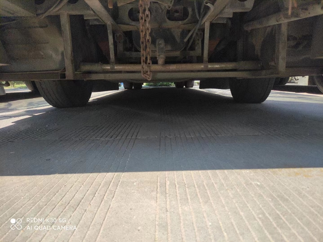 Van het de Bus 2014 Jaar van ZK6127 55 de Zetels Gebruikte Yutong Motor van Weichai met de Opschorting van de Bladlente