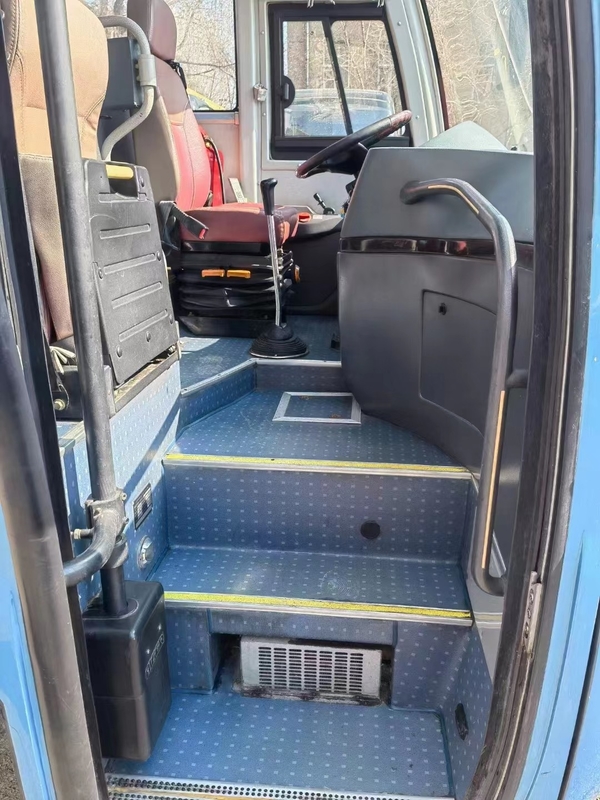 2015 Jaar 35 zitplaatsen Gebruikte KLQ6898 Coach Bus LHD Steering Dieselmotor Langafstandsvervoer