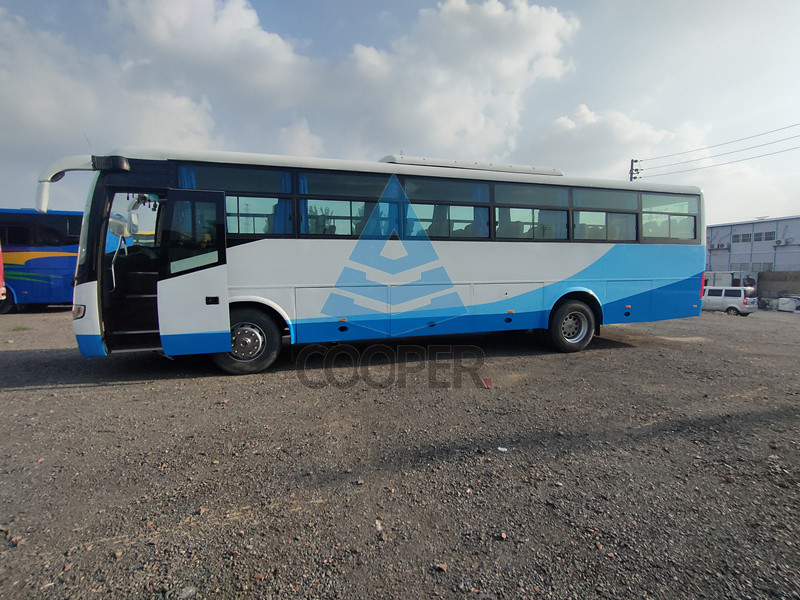 2014 Jaar 53 Seater Yutong Gebruikte Bus ZK6112D RHD Besturing Nieuwe Seat Airconditioner