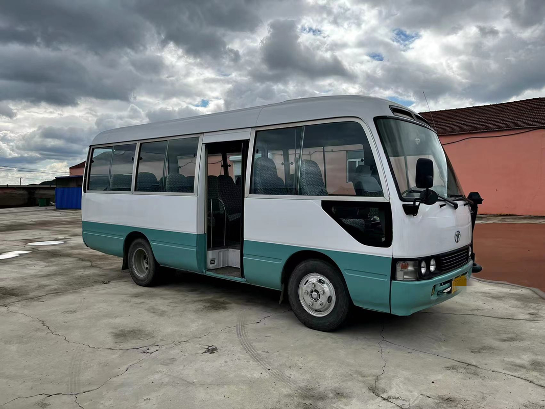 Gebruikte Toyota-van de de Dieselmotor Tweede Hand van de Onderlegger voor glazenbus 14B de Onderlegger voor glazenbus 6m 26 Zetels