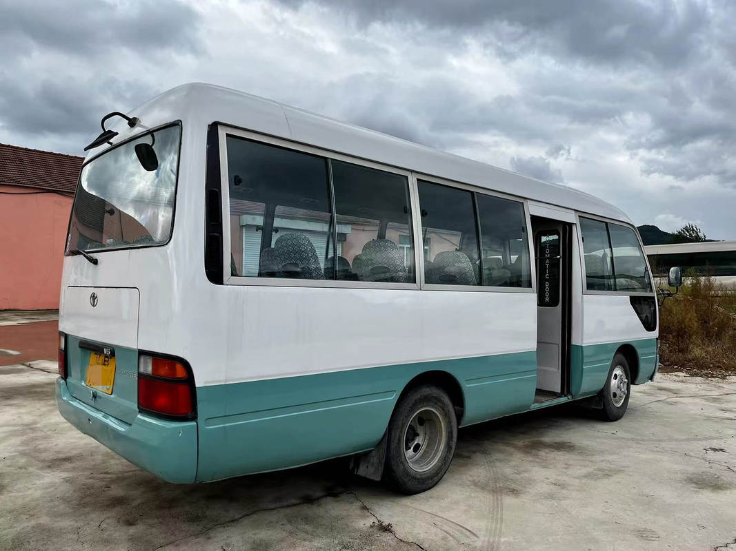 Gebruikte Toyota-van de de Dieselmotor Tweede Hand van de Onderlegger voor glazenbus 14B de Onderlegger voor glazenbus 6m 26 Zetels