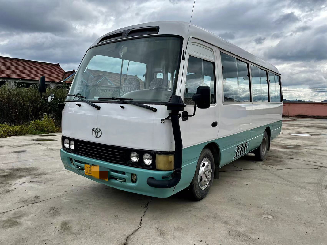 Gebruikte Toyota-van de de Dieselmotor Tweede Hand van de Onderlegger voor glazenbus 14B de Onderlegger voor glazenbus 6m 26 Zetels