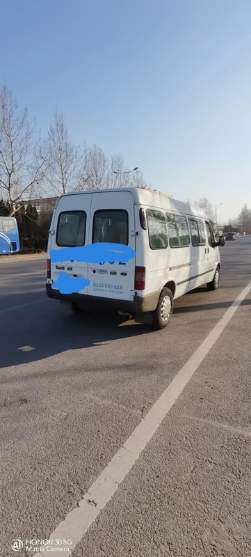 De gebruikte Transmissie Mini Bus 15 van Ford Hiace Mini Bus Manual van Mini Vans 2015 Jaar Gebruikte Seater