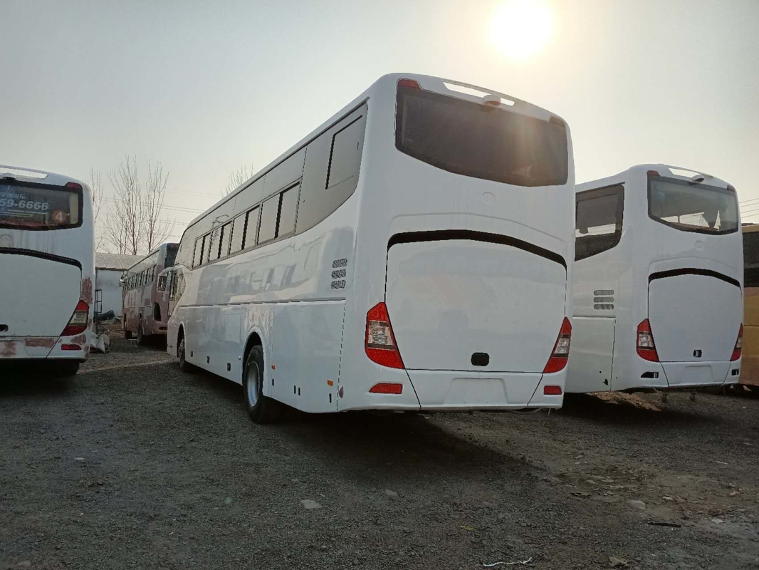 De luchthavenpendel vervoert 55 Zetels Gebruikte van de BusBus 2016 van Yutong ZK6127 Gebruikte Bussen van de het Jaarluchthaven per bus