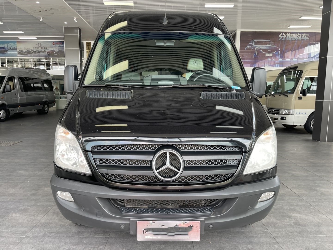 Gebruikte Luxebussen Benz Commercial Mini Bus 19 Zetels Front Engine Daimler Engine EURO V