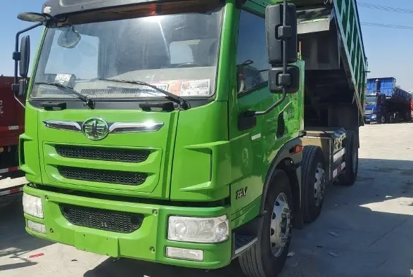 De gebruikte Vrachtwagenstortplaats 220hp 6×2 schatte de Tweede Handjiefang Vrachtwagen van de Ladings24.5t Snelle Versnellingsbak