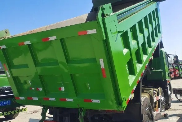 De gebruikte Vrachtwagenstortplaats 220hp 6×2 schatte de Tweede Handjiefang Vrachtwagen van de Ladings24.5t Snelle Versnellingsbak