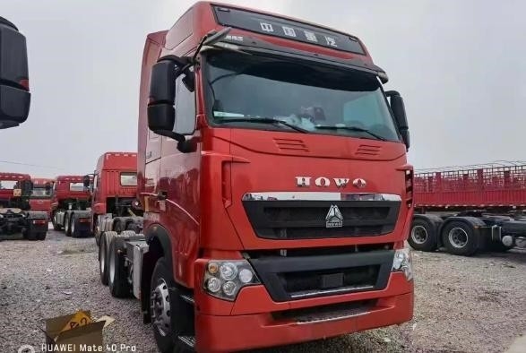 2de Handaanhangwagens 3 van de de Wijze460hp HOWO Tractor van de Zetels6×4 Aandrijving de Aanhangwagen Rode Kleur 10 Banden
