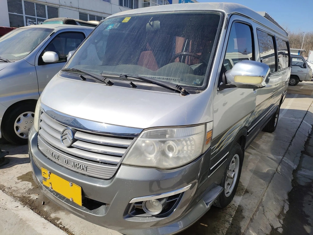 Gebruikt de Airconditioner Glijdend Venster 14 Zetelsdieselmotor Gouden Dragon Hiace XML6532 van de 14 Passagiersbus