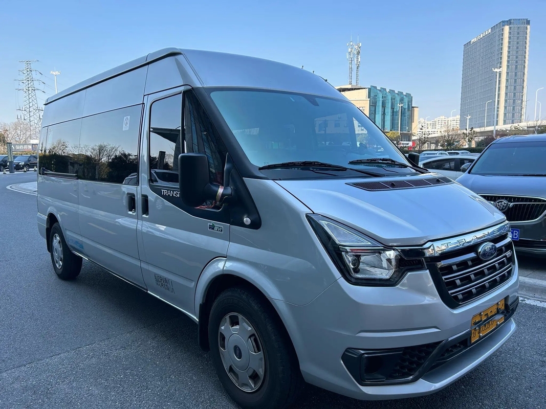 De gebruikte Luxe vervoert de Hand JMC JX6581 van Front Engine Manual Transmission Second van de 15 ZetelsAirconditioner per bus